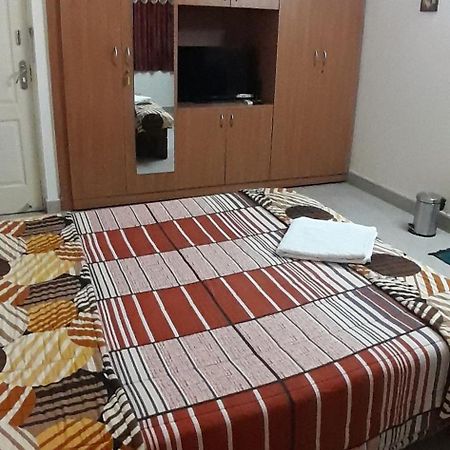 Apartment Home Stay Бангалор Экстерьер фото